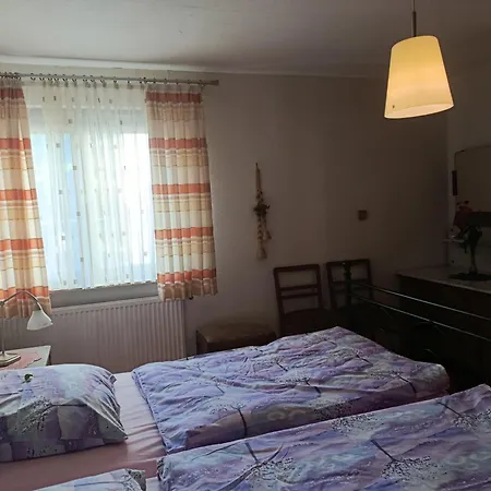 Neubeck Apartman *